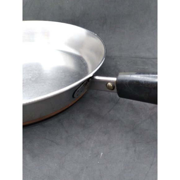 Vtg. Revere Ware 9 inch Skillet No Lid  Copper Bottom 921 Canton ILL USA - Picture 7 of 12